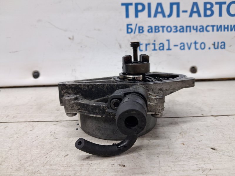 Насос вакуумный Hyundai IX35 LM 1.7 diesel D4FD