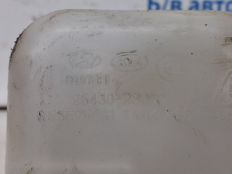 Бачок радиатора (расширительный) IX35 2009-2015 LM 1.7 diesel D4FD Бачок радиатора (расширительный) IX35 2009-2015 LM 1.7 diesel D4FD