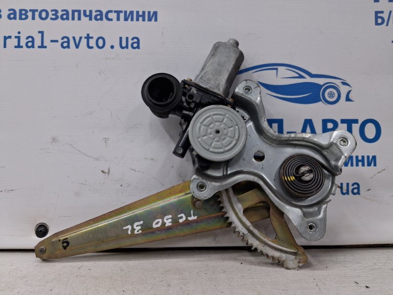 Стеклоподъемник задний левый Toyota Camry 2001-2006 XV30 3.0 Бензин 1MZFE 6980433030 Б/У