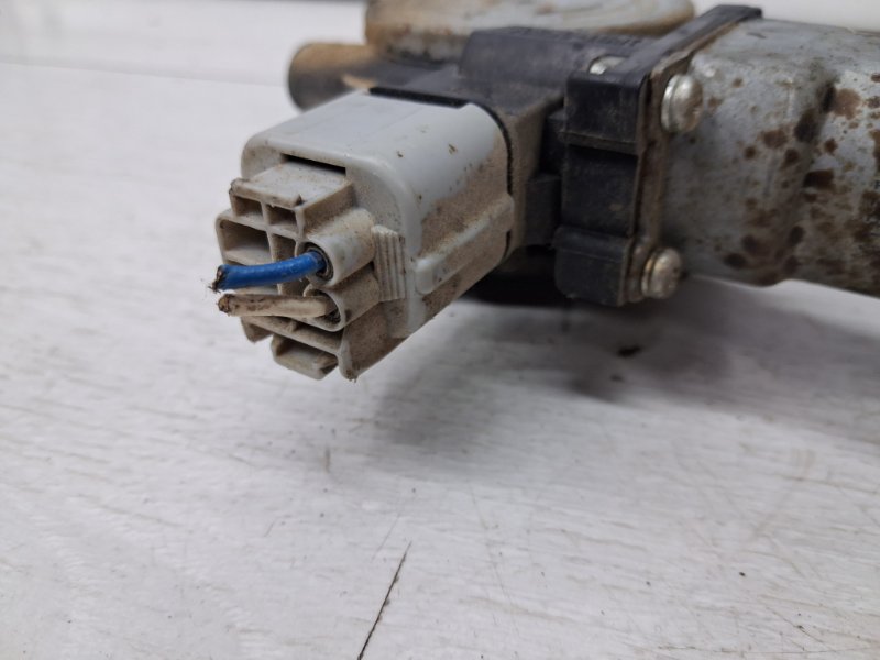 Стеклоподъемник задний правый Honda Civic FD 1.8 бензин R18A