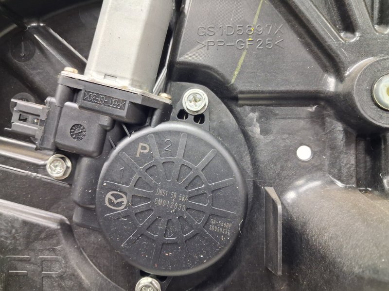 Стеклоподъемник передний правый 6 2007-2013 GH 2.5 бензин L5-VE Стеклоподъемник передний правый 6 2007-2013 GH 2.5 бензин L5-VE