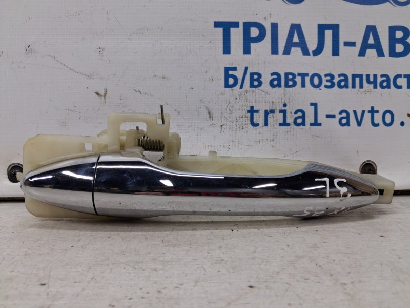 Ручка двери внешняя задняя левая Hyundai IX35 2009-2015 LM 1.7 diesel D4FD 826512S020 Б/У