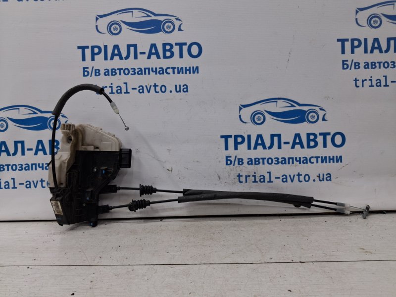 Замок двери передний правый Hyundai Santa fe 2012-2019 DM 2.2 diesel D4HB 813202W030 Б/У