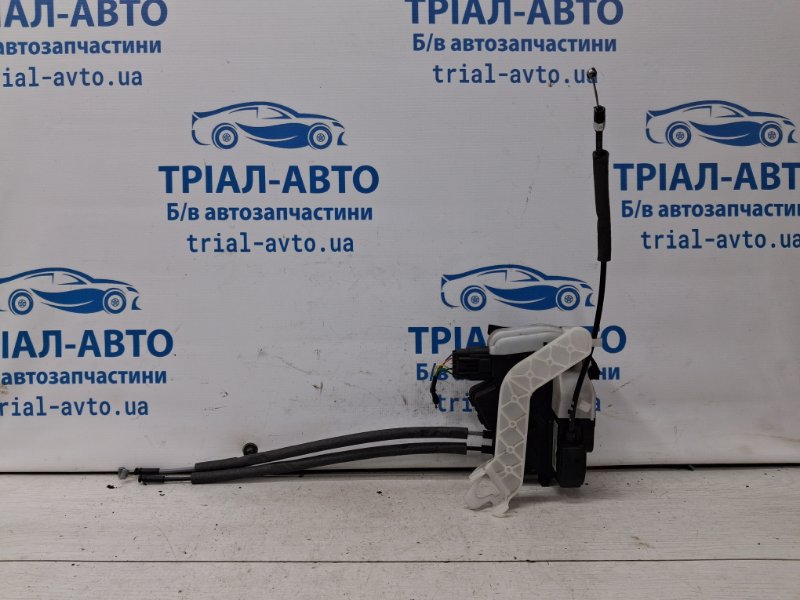 Замок двери задний левый Hyundai IX35 2009-2015 LM 1.7 diesel D4FD 814102Y000 Б/У