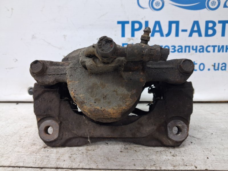 Суппорт передний правый Toyota Camry XV30 3.0 Бензин 1MZFE