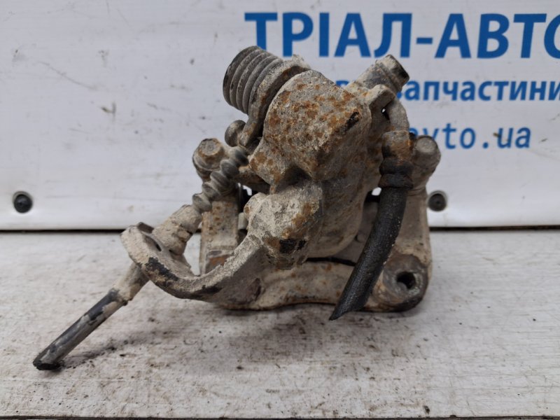 Суппорт задний левый Honda Civic FD 1.8 бензин R18A