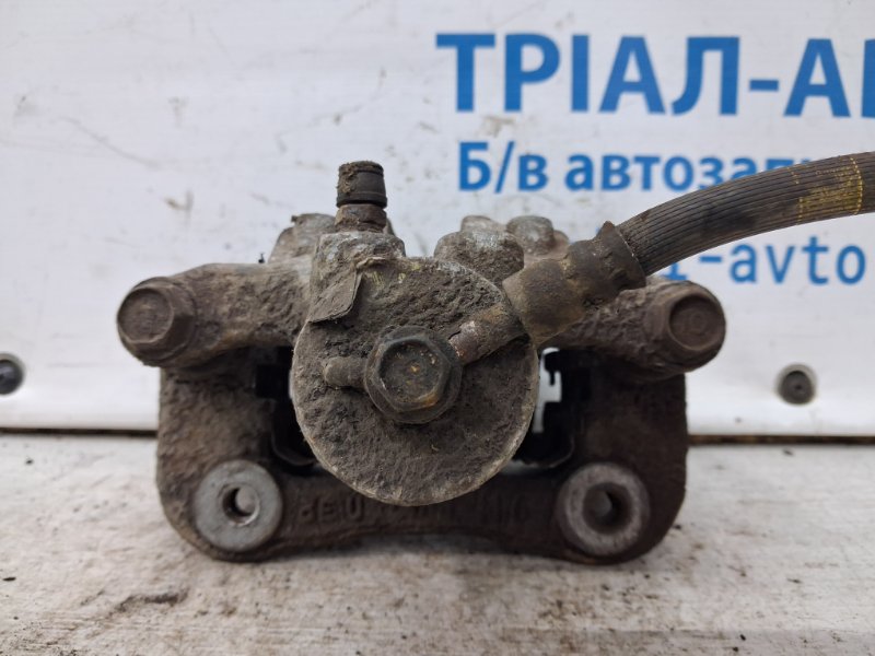 Суппорт задний правый Hyundai IX35 LM 1.7 diesel D4FD