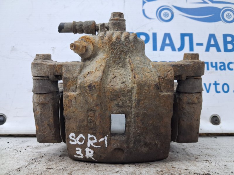 Суппорт задний правый Kia Sorento 2002-2011 BL 2.5 diesel D4CB 582303E600 Б/У