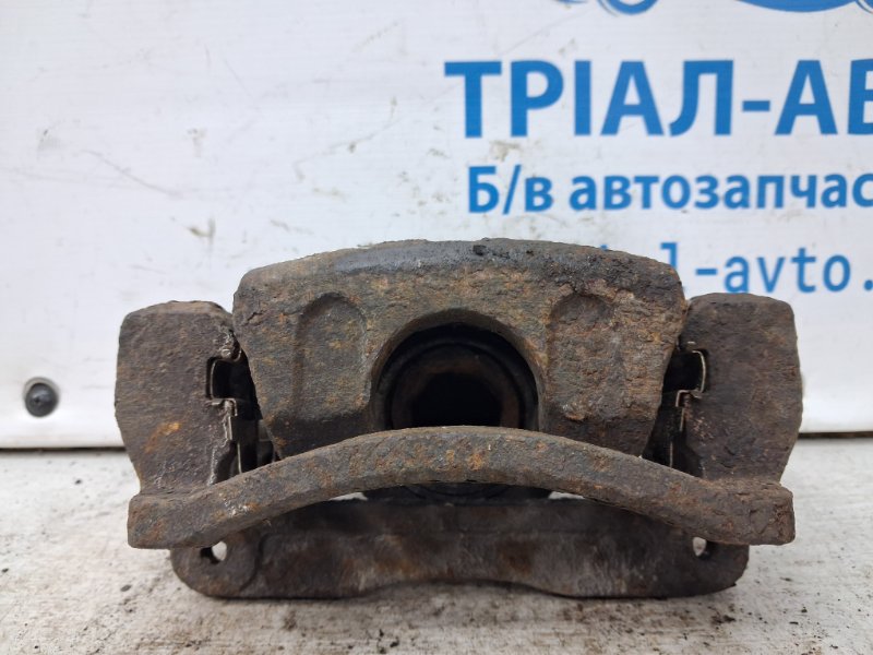 Суппорт задний правый Sorento 2002-2011 BL 2.5 diesel D4CB