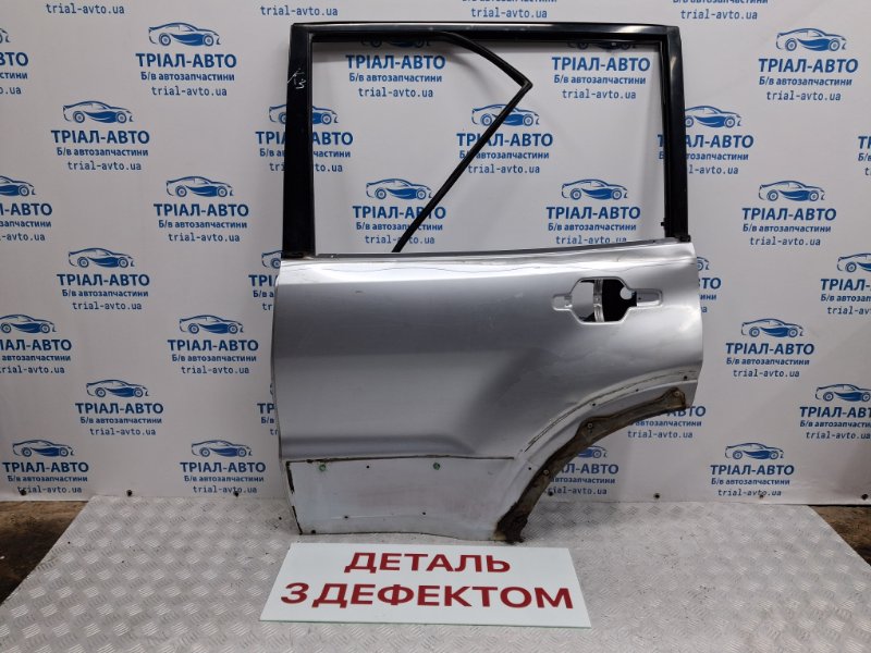 Дверь задняя левая Mitsubishi Pajero Wagon 1999-2006 3 3.2 Дизель 4M41 MN150367 Б/У