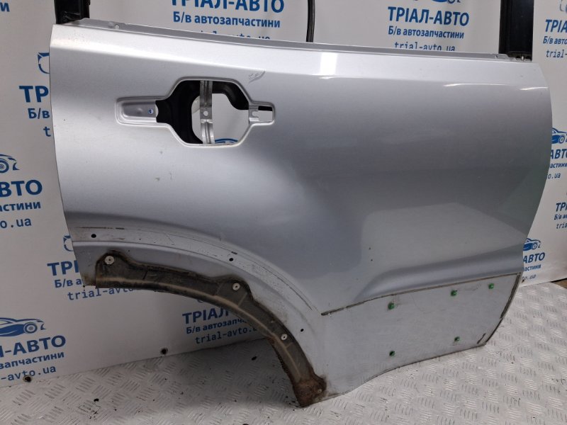 Дверь задняя правая Mitsubishi Pajero Wagon 3 3.2 Дизель 4M41 Дверь задняя правая Mitsubishi Pajero Wagon 3 3.2 Дизель 4M41