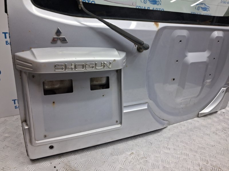 Крышка багажника Pajero Wagon 1999-2006 3 3.2 Дизель 4M41 Крышка багажника Pajero Wagon 1999-2006 3 3.2 Дизель 4M41