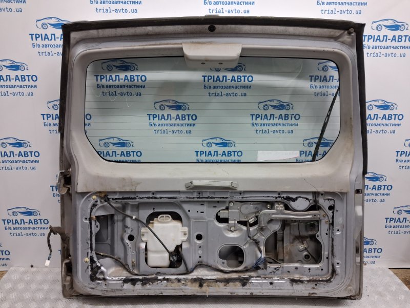 Крышка багажника Pajero Wagon 1999-2006 3 3.2 Дизель 4M41 Крышка багажника Pajero Wagon 1999-2006 3 3.2 Дизель 4M41