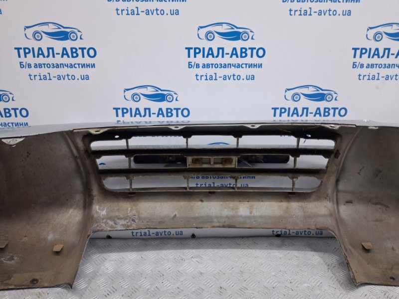 Бампер передний Pajero Wagon 1999-2006 3 3.2 Дизель 4M41