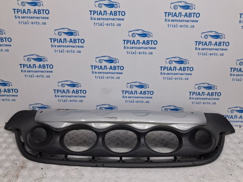 Решетка бампера (губа с круглыми заборниками) Nissan Juke 2010-2019 F15 1.6 turbo MR16DDT 620261KA1A Б/У