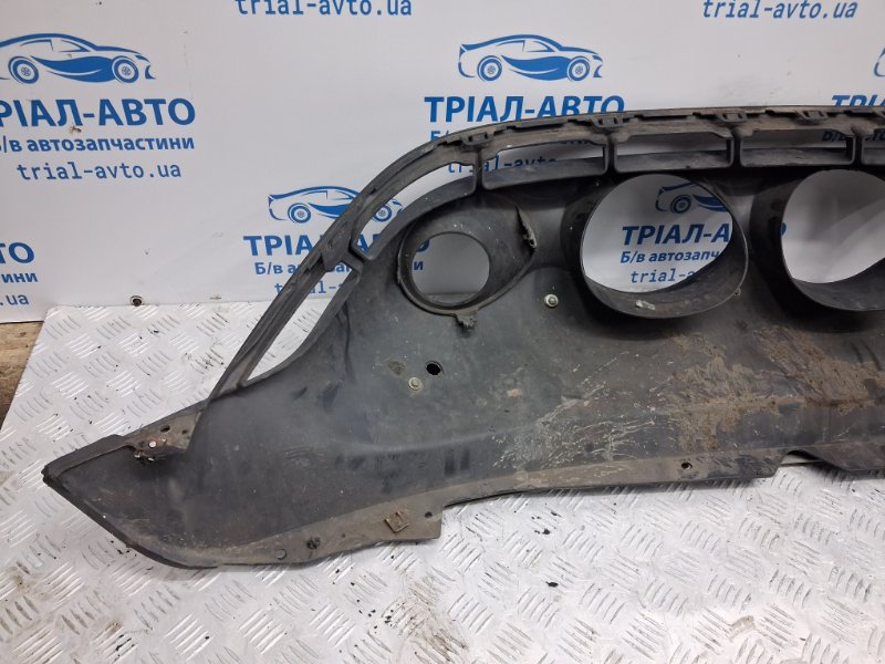 Решетка бампера (губа с круглыми заборниками) Juke 2010-2019 F15 1.6 turbo MR16DDT