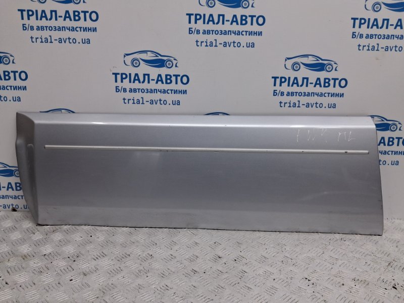 Накладка двери передняя левая Mitsubishi Pajero Wagon 2006-2022 4 3.2 Дизель 4M41 5727A035 Б/У