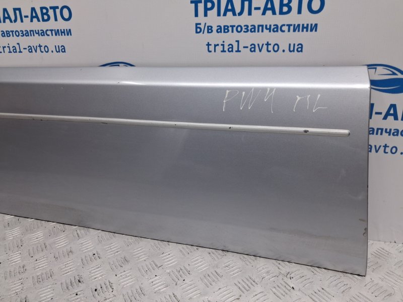 Накладка двери передняя левая Mitsubishi Pajero Wagon 4 3.2 Дизель 4M41