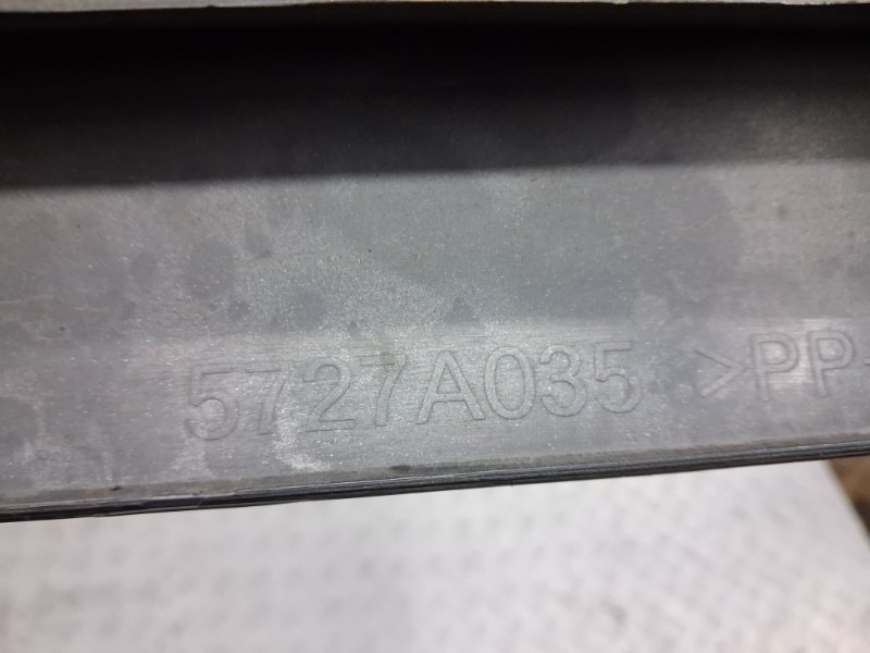 Накладка двери передняя левая Pajero Wagon 2006-2022 4 3.2 Дизель 4M41