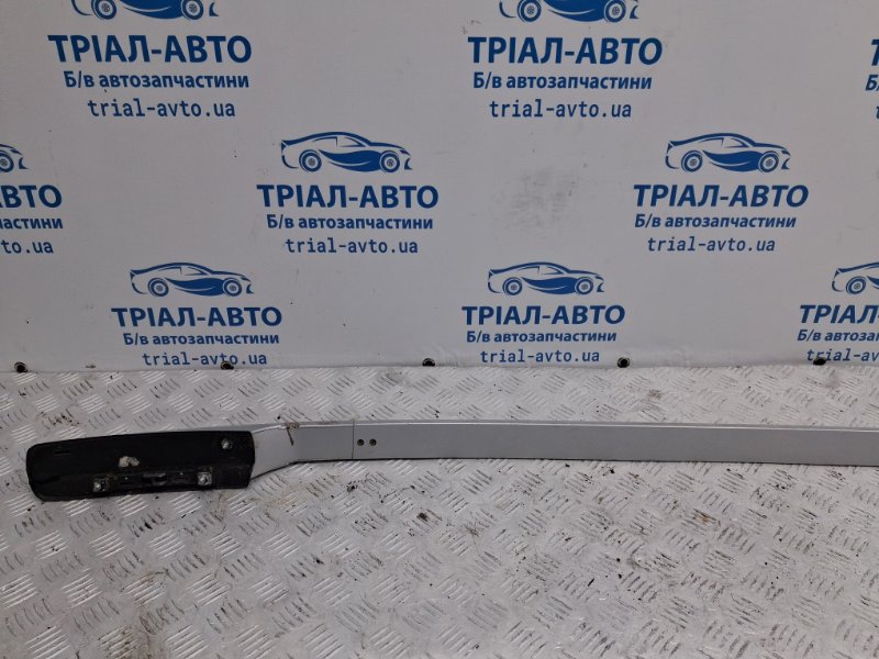 Рейлинг на крышу правый Korando 2010-2019 C200 2.0 diesel D20Dt