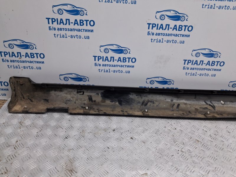 Накладка порога внешняя левая Korando 2010-2019 C200 2.0 diesel D20Dt