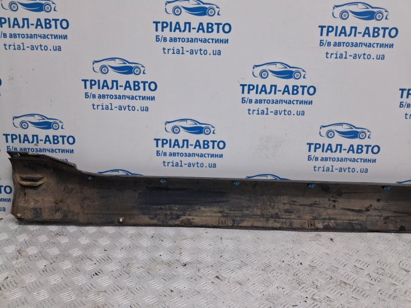 Накладка порога внешняя правая Pajero Wagon 2006-2022 4 3.2 Дизель 4M41