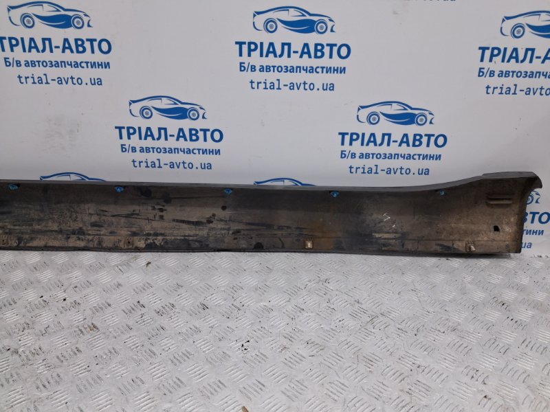 Накладка порога внешняя правая Pajero Wagon 2006-2022 4 3.2 Дизель 4M41