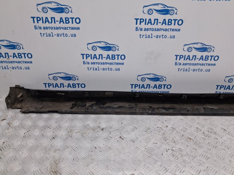 Накладка порога внешняя правая Juke 2010-2019 F15 1.6 turbo MR16DDT