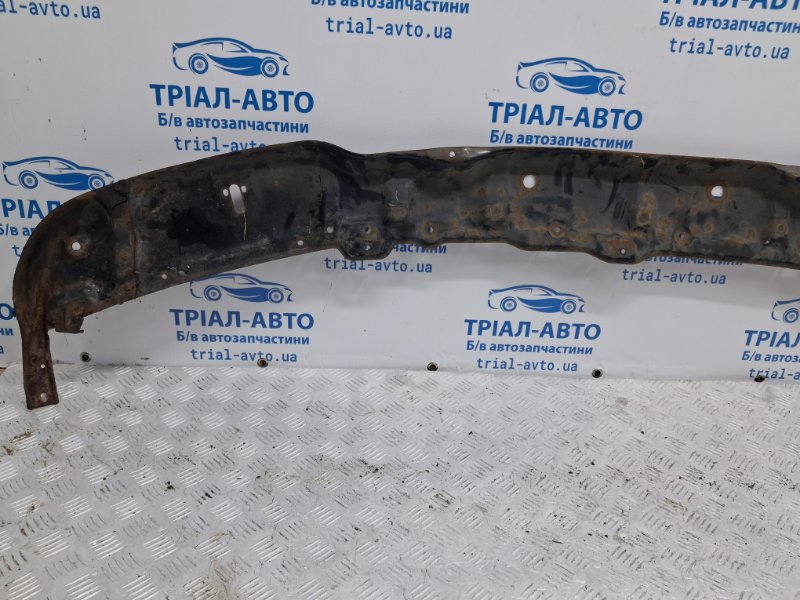 Усилитель бампера передний Pajero Wagon 1999-2006 3 3.2 Дизель 4M41