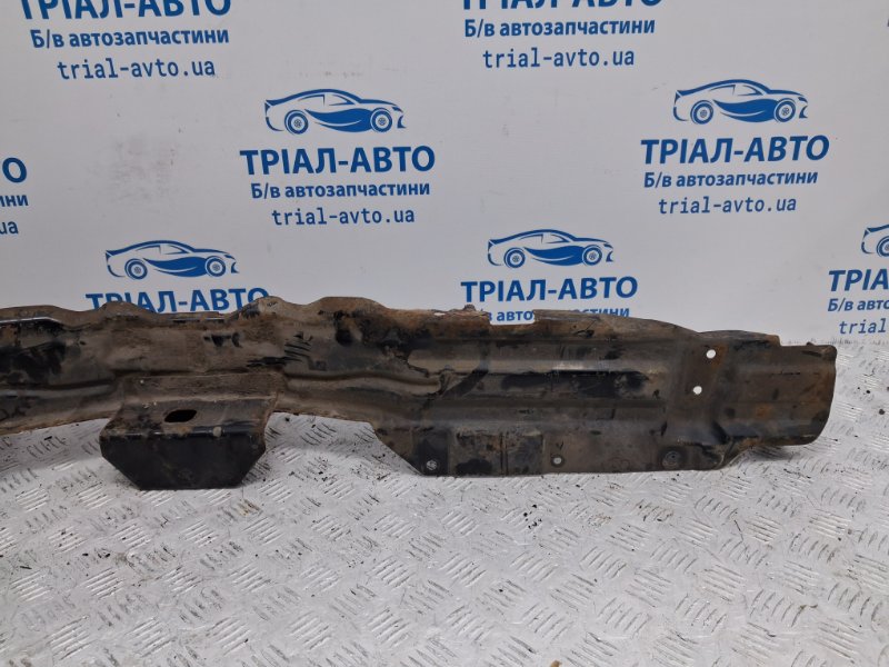 Усилитель бампера задний Mitsubishi Pajero Wagon 4 3.2 Дизель 4M41