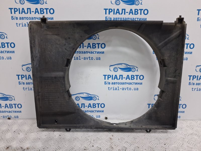 Запчасть диффузор Mitsubishi Pajero Wagon 2006-2022 4 3.2 Дизель 4M41 MR497044 Б/У Диффузор Mitsubishi Pajero Wagon 2006-2022 4 3.2 Дизель 4M41 MR497044 Б/У