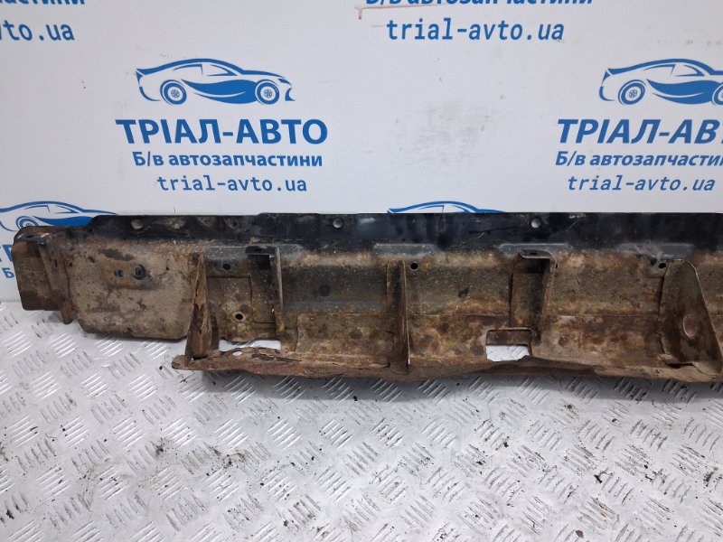 Усилитель бампера задний Pajero Wagon 1999-2006 3 3.2 Дизель 4M41