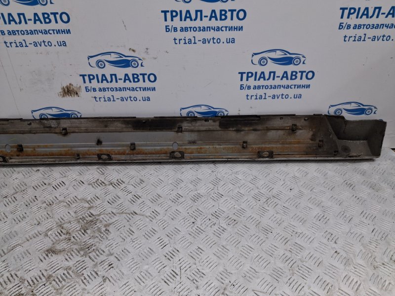 Накладка на подножку правая Pajero Wagon 2006-2022 4 3.2 Дизель 4M41 Накладка на подножку правая Pajero Wagon 2006-2022 4 3.2 Дизель 4M41