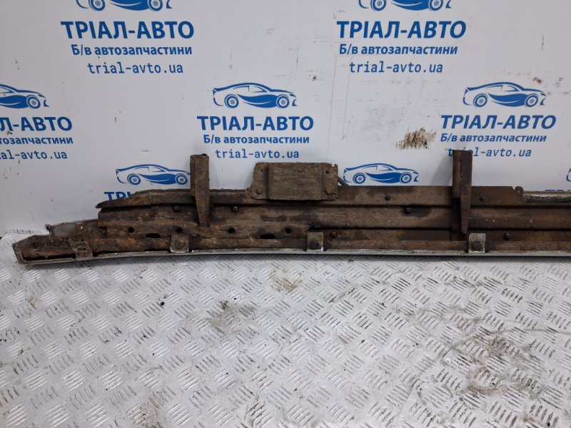 Подножка левая Pajero Wagon 1999-2006 3 3.2 Дизель 4M41 Подножка левая Pajero Wagon 1999-2006 3 3.2 Дизель 4M41