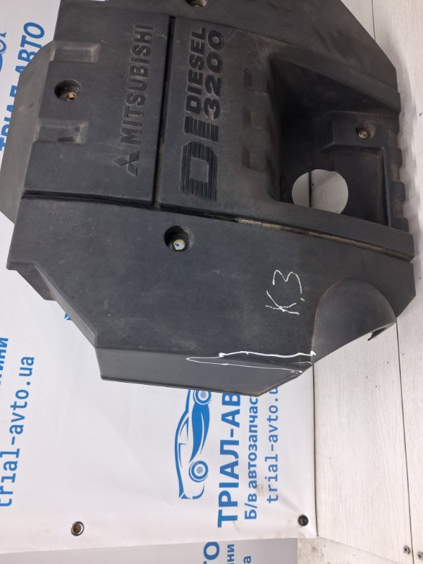 Декоративная крышка ДВС Mitsubishi Pajero Wagon 3 3.2 Дизель 4M41 Декоративная крышка ДВС Mitsubishi Pajero Wagon 3 3.2 Дизель 4M41