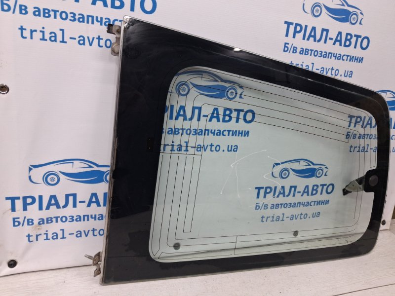 Стекло в кузов заднее левое Pajero Wagon 1999-2006 3 3.2 Дизель 4M41