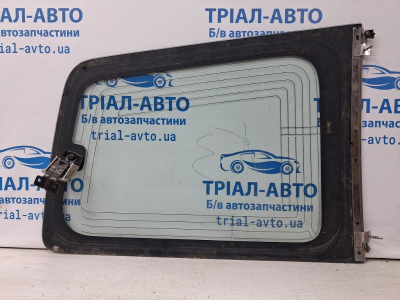 Стекло в кузов заднее левое Pajero Wagon 1999-2006 3 3.2 Дизель 4M41