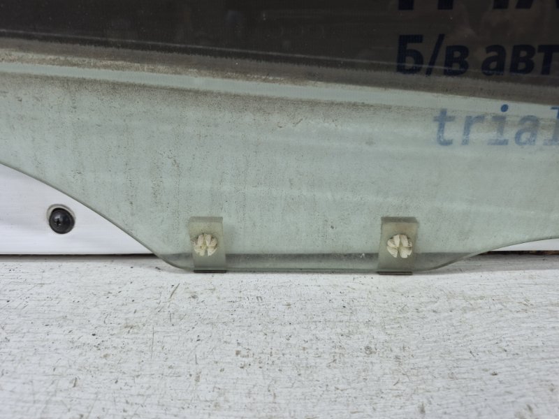 Стекло двери заднее левое Pajero Wagon 2006-2022 4 3.2 Дизель 4M41