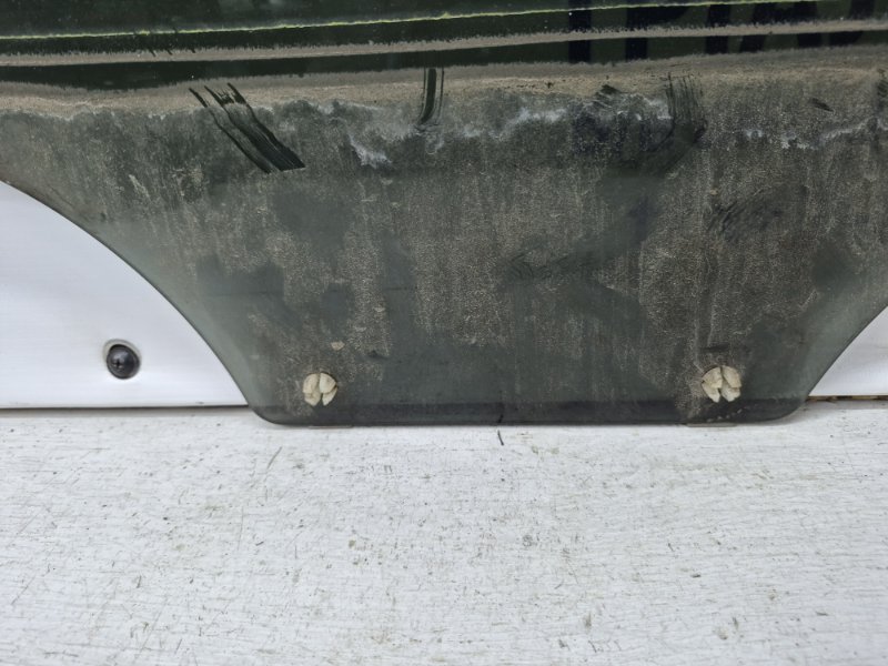 Стекло двери заднее правое Korando 2010-2019 C200 2.0 diesel D20Dt