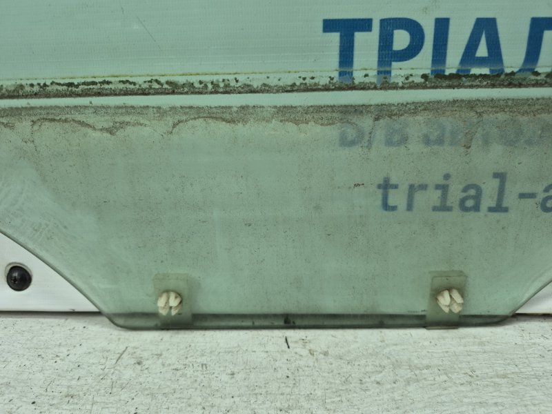 Стекло двери переднее правое Korando 2010-2019 C200 2.0 diesel D20Dt Стекло двери переднее правое Korando 2010-2019 C200 2.0 diesel D20Dt