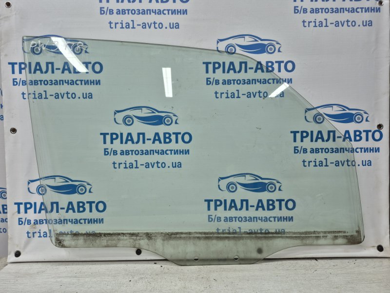 Стекло двери переднее правое Mitsubishi Pajero Wagon 1999-2006 3 3.2 Дизель 4M41 MR436974 Б/У