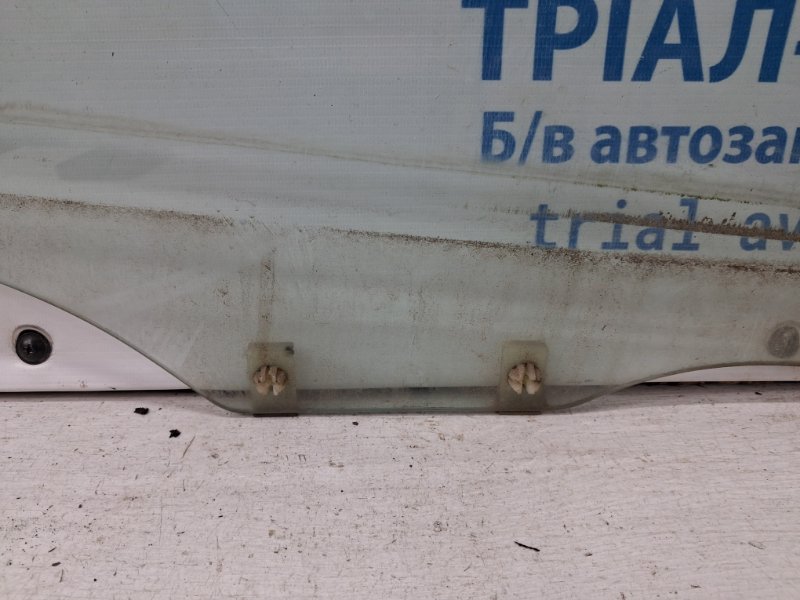 Стекло двери заднее левое Pajero Wagon 1999-2006 3 3.2 Дизель 4M41