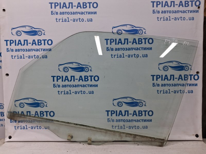 Стекло двери переднее левое Mitsubishi Pajero Wagon 1999-2006 3 3.2 Дизель 4M41 MR436973 Б/У