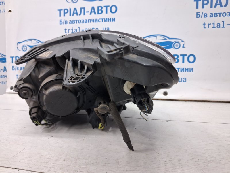 Фара правая галоген Korando 2010-2019 C200 2.0 diesel D20Dt