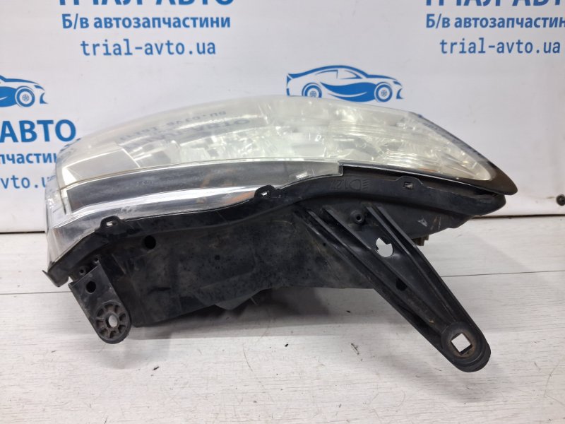 Фара правая галоген Pajero Wagon 2006-2022 4 3.2 Дизель 4M41