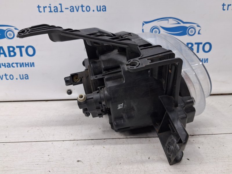 Фара левая галоген Juke 2010-2019 F15 1.6 turbo MR16DDT