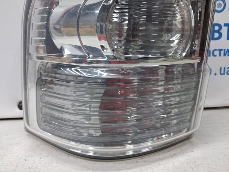 Фонарь задний внешний левый Mitsubishi Pajero Wagon 4 3.2 Дизель 4M41 Фонарь задний внешний левый Mitsubishi Pajero Wagon 4 3.2 Дизель 4M41