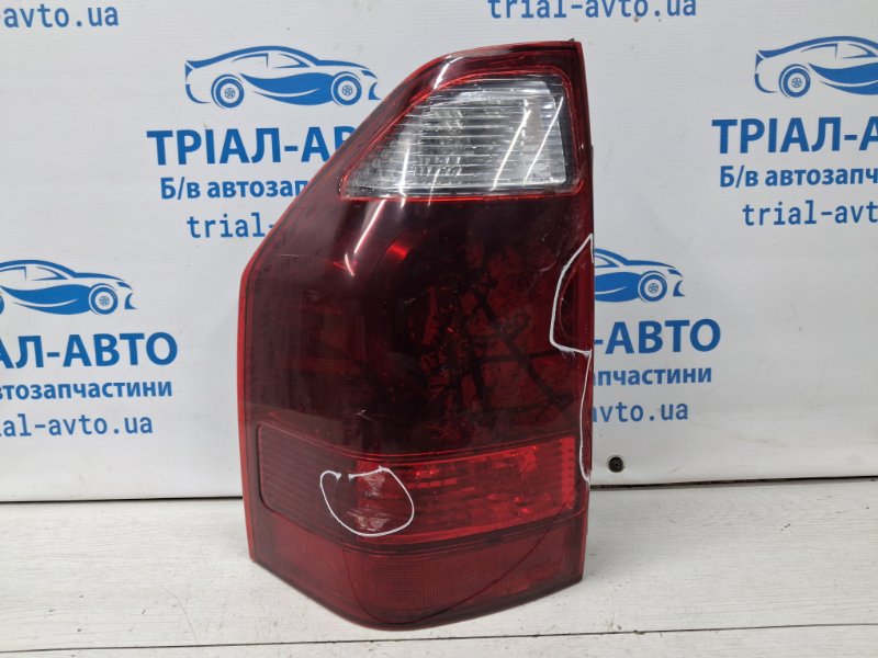 Фонарь задний внешний левый Pajero Wagon 1999-2006 3 3.2 Дизель 4M41 Фонарь задний внешний левый Pajero Wagon 1999-2006 3 3.2 Дизель 4M41