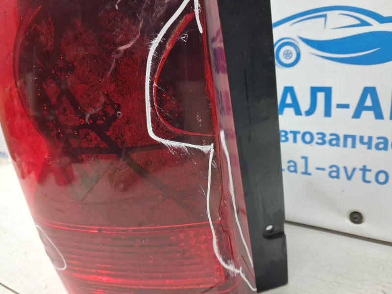 Фонарь задний внешний левый Pajero Wagon 1999-2006 3 3.2 Дизель 4M41 Фонарь задний внешний левый Pajero Wagon 1999-2006 3 3.2 Дизель 4M41