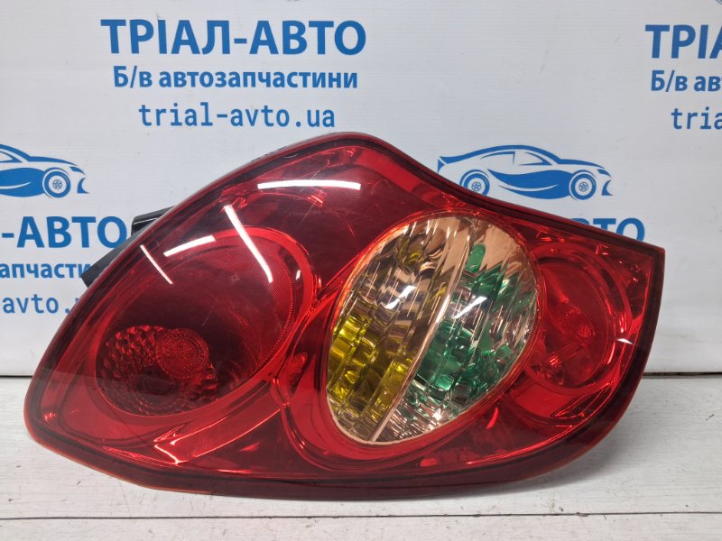 Запчасть фонарь задний внешний левый SsangYong Korando 2010-2019 C200 2.0 diesel D20Dt 8360134100 Б/У Фонарь задний внешний левый SsangYong Korando 2010-2019 C200 2.0 diesel D20Dt 8360134100 Б/У